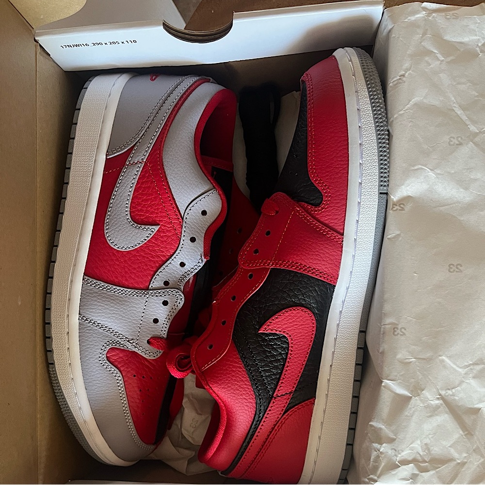 Air Jordan 1 Low SE Split Gym Red